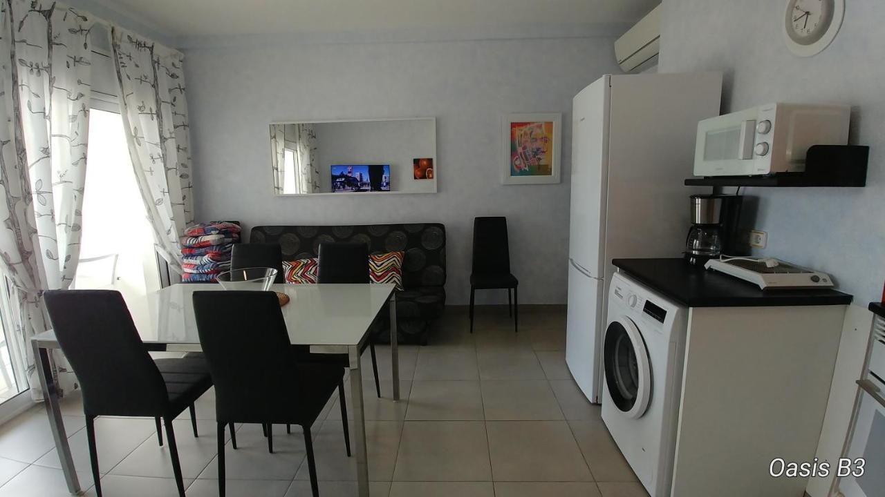 Apartament Oasis B3 Roses Bagian luar foto