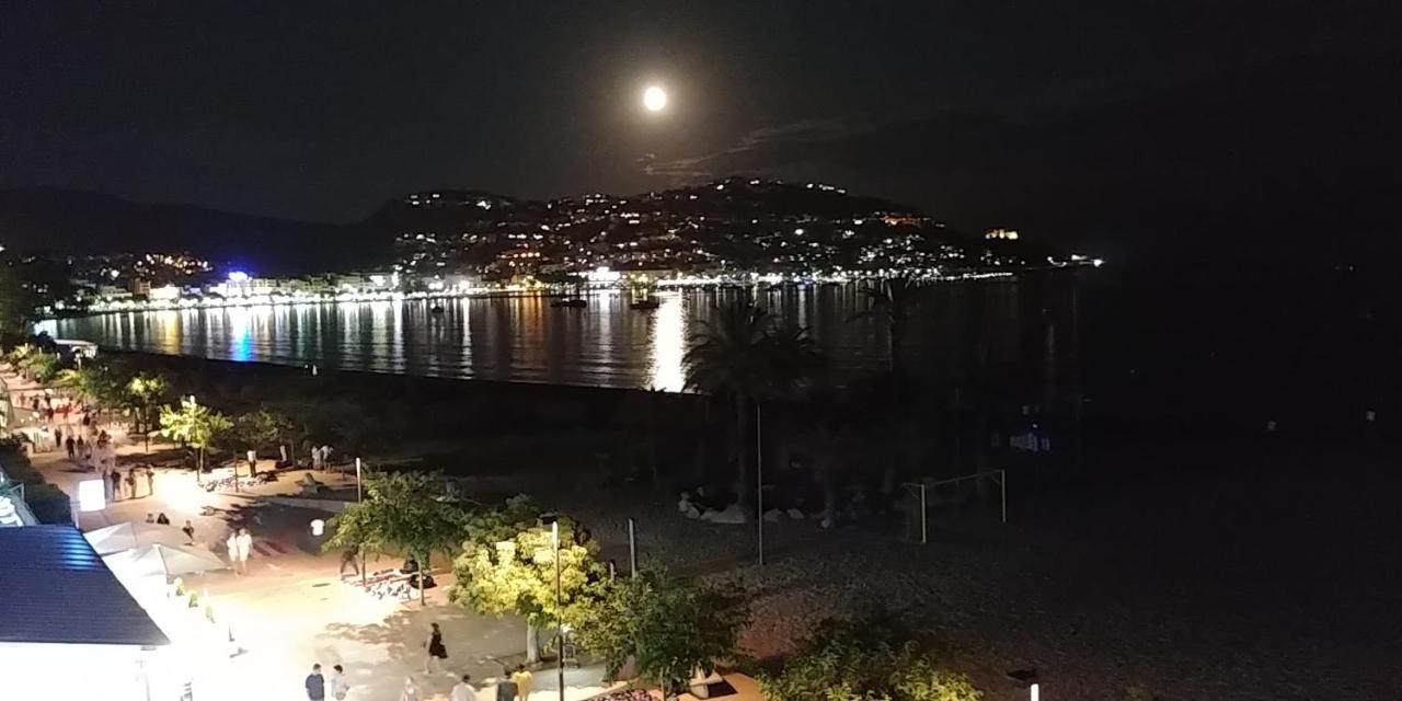 Apartament Oasis B3 Roses Bagian luar foto