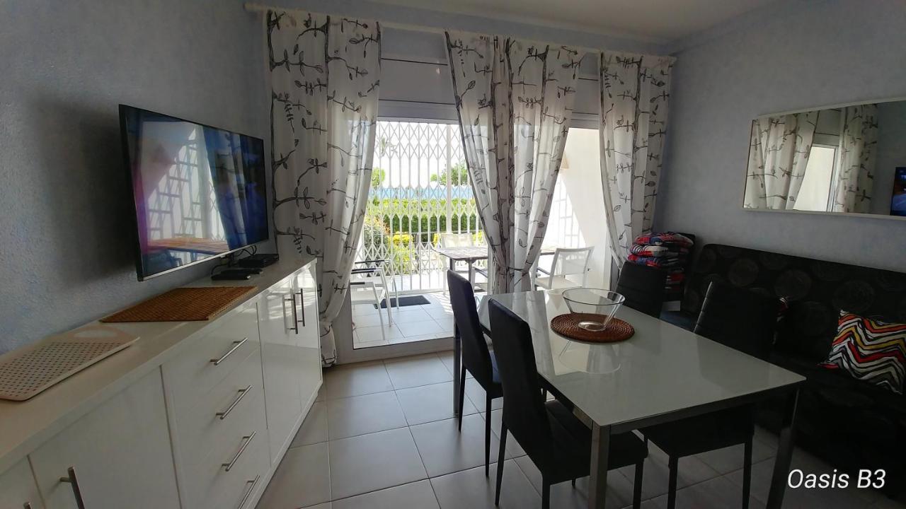 Apartament Oasis B3 Roses Bagian luar foto